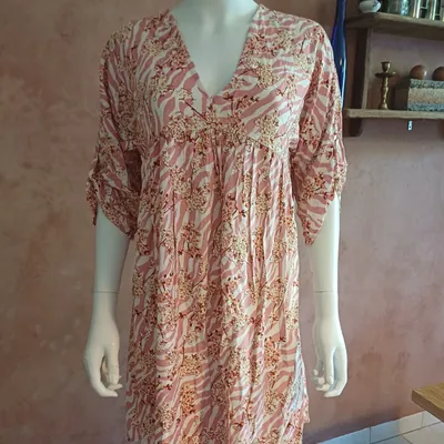 Robe fluide rose col V 40/42